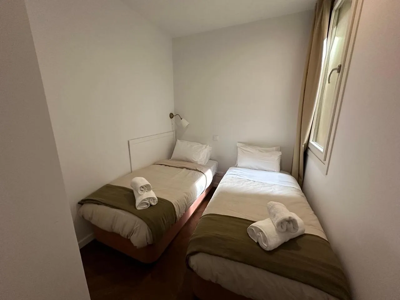 Centro, En Diagonal Junto A Sagrada Familia Apartment Barcelona